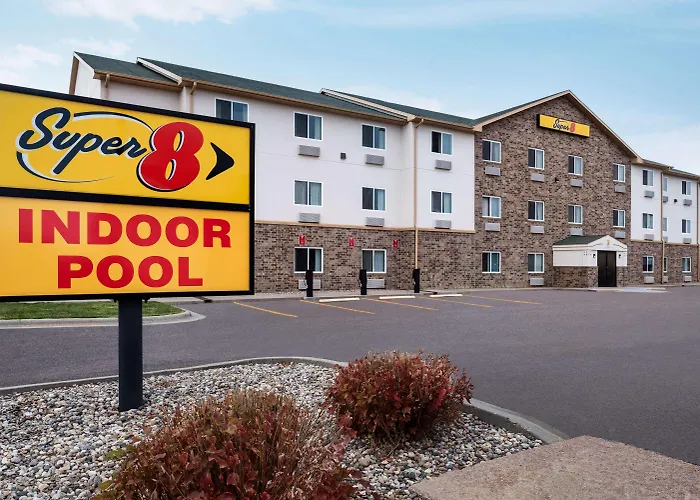 Super 8 By Wyndham Sioux Falls