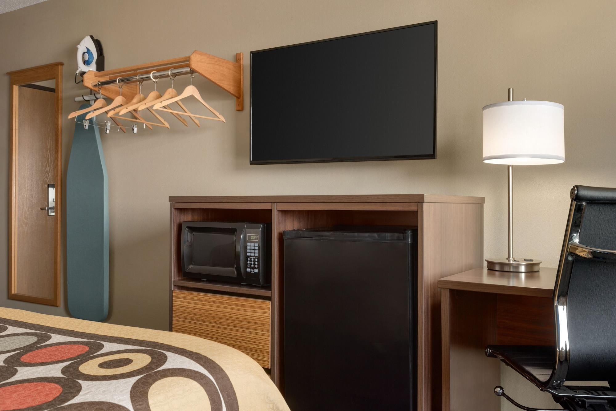Super 8 By Wyndham
